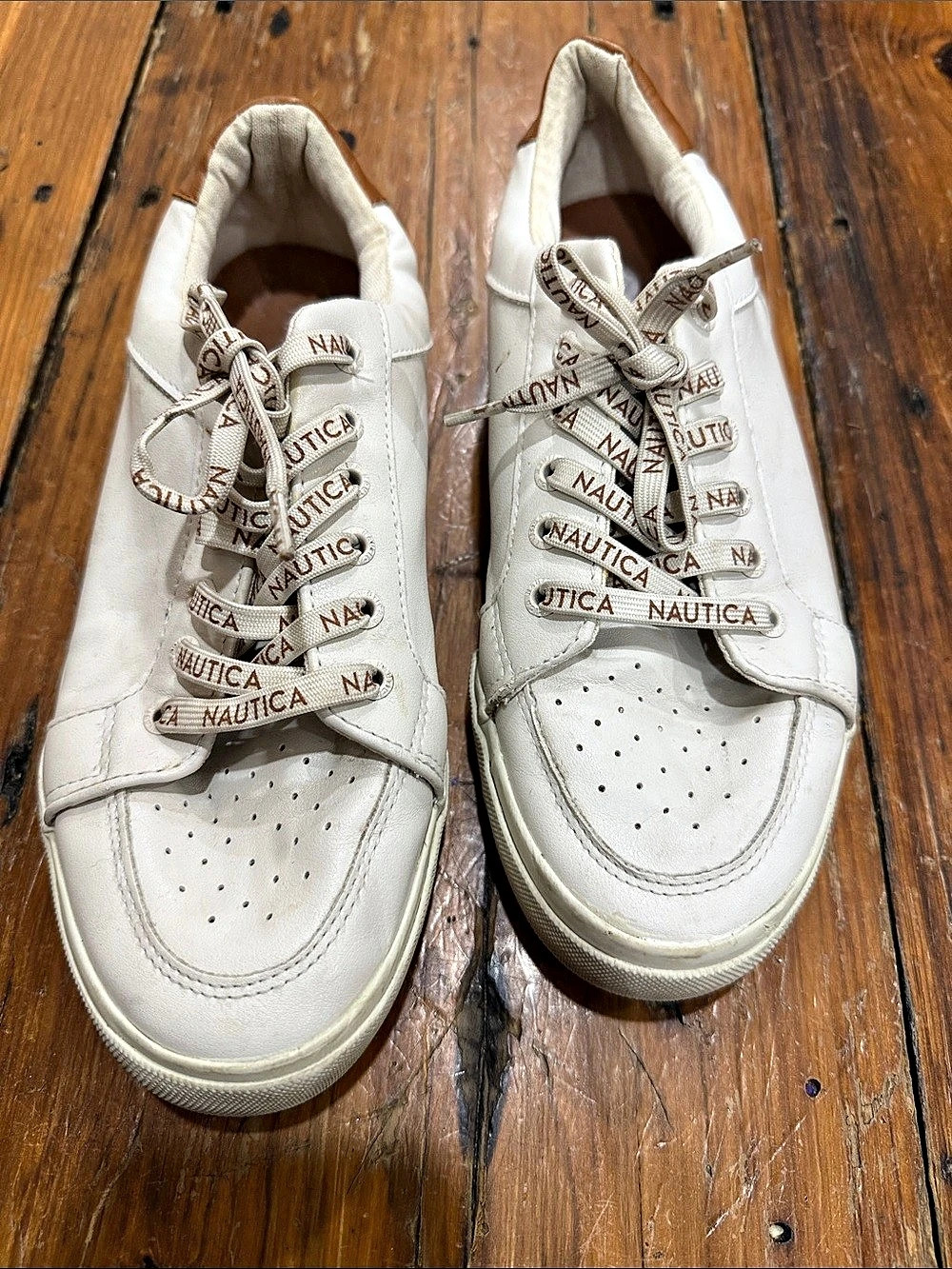 Nautica White Cream Sneakers size 8.5